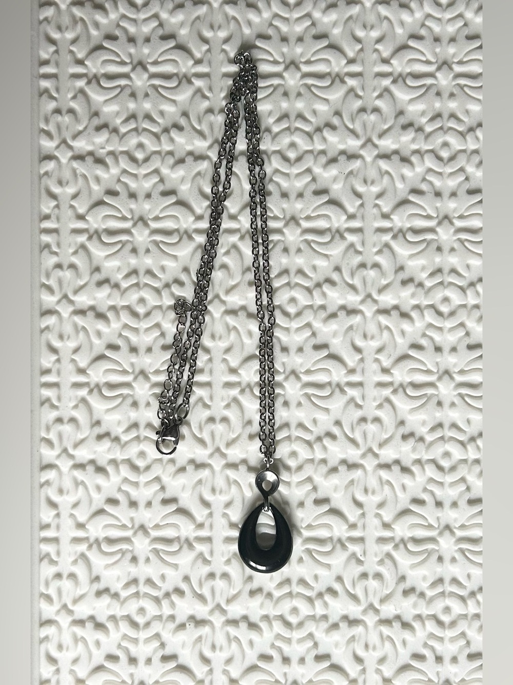 Elegant Black Teardrop Pendant Women Necklace, Silver-Tone Chain